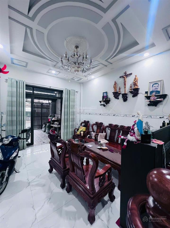 Nhỉnh 65 triệu/m2  bán đất tặng nhà 3 tầng  112m2 ngang 4m2  mặt tiền vip trần thị hè q.12