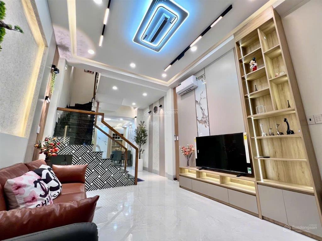 (hẻm xe hơi) nhà đẹp 5 tầng  phạm văn hai (40m2) ngang 3.6m, 4 phòng full nội thất, giáp phú nhuận