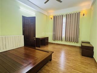 Hẻm xe hơi  lạc long quân 4 tầng ( 108m2 ) ngang hiếm 10m giá trị tiềm năng tương lai