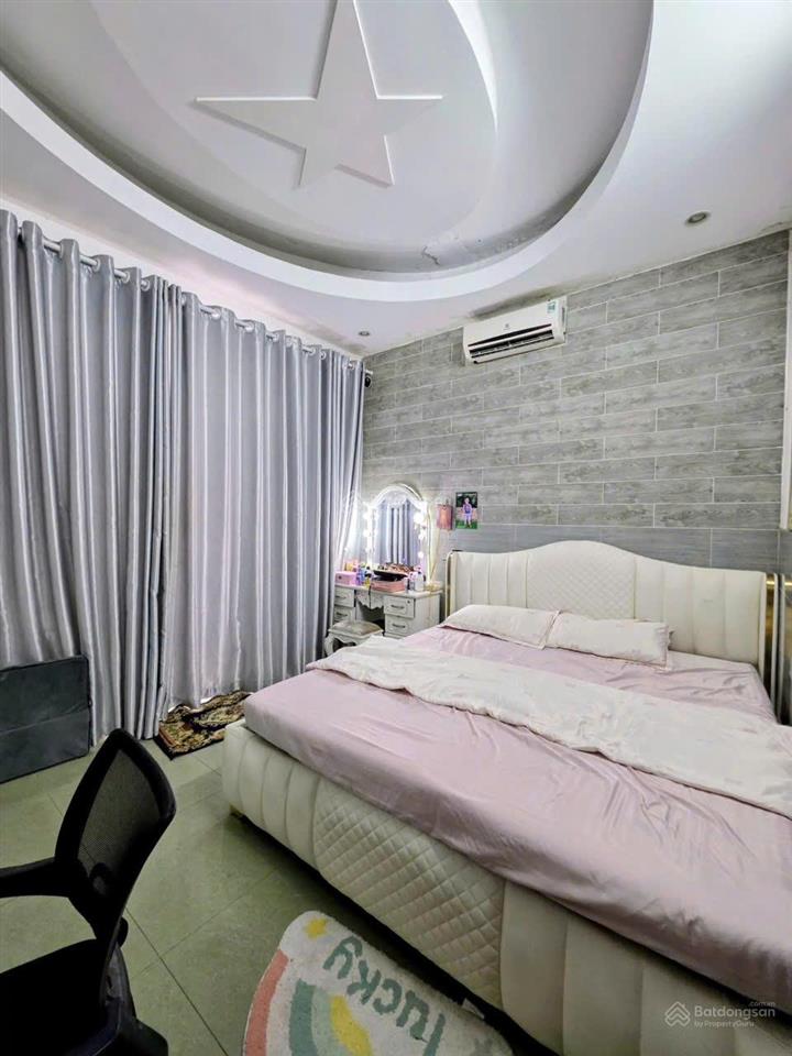 (hiếm nhà bán) chính chủ 4 tầng btct  hẻm xe hơi  (48m2) ngang 4m, 4pn, ngay trần bá giao p.5 gv