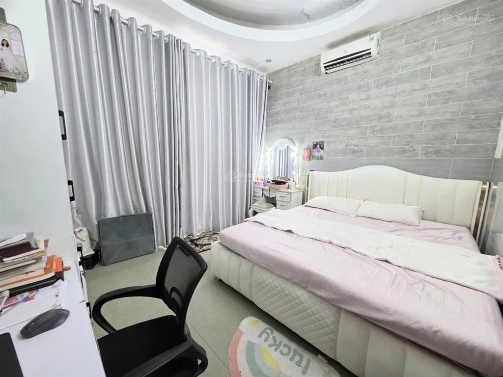 (hiếm nhà bán) chính chủ 4 tầng btct  hẻm xe hơi  (48m2) ngang 4m, 4pn, ngay trần bá giao p.5 gv