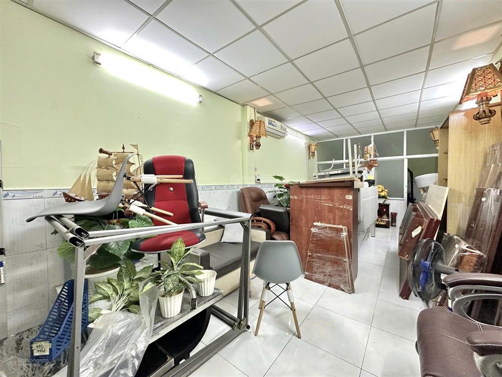 Tiện xây mới  nhà dân hẻm xe hơi nguyễn công hoan khu vip phan xích long (44m2) x 2 tầng  8.3 tỷ