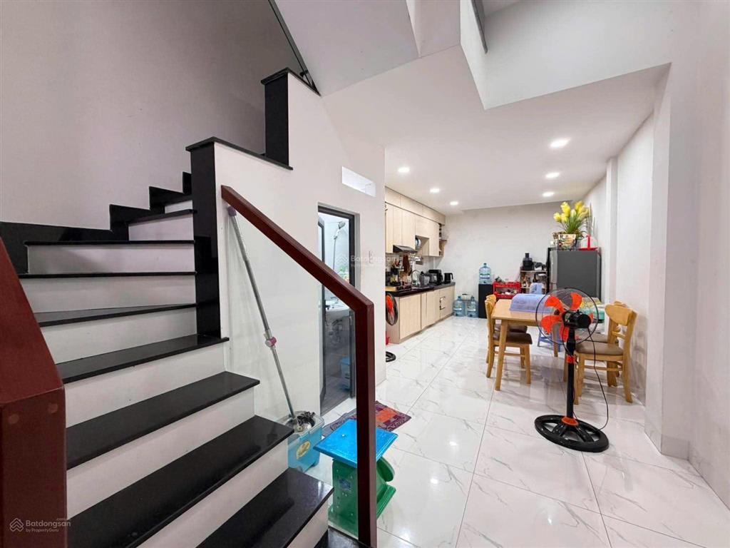 Bán nhà hẻm xe hơi q.3  siêu phẩm nhà dân xây khu hoàng sa (45m2) x 5 tầng, khu đáng sống  8.9 tỷ