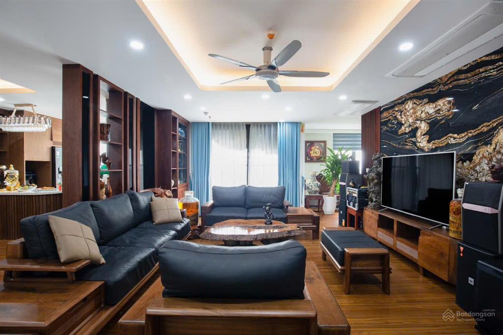 Bán chung cư aqh căn view sông cực đẹp 146m2  3 ngủ  3wc.