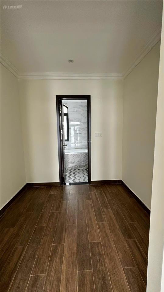 Cho thuê bt 5pn + 5wc tại vinhomes ocean park 2, 12 triệu bao phí dịch vụ, 68m², view đẹp hot!