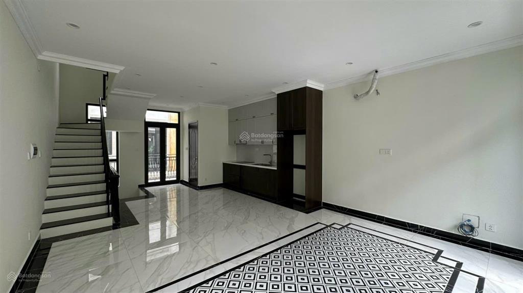 Cho thuê bt 5pn + 5wc tại vinhomes ocean park 2, 12 triệu bao phí dịch vụ, 68m², view đẹp hot!