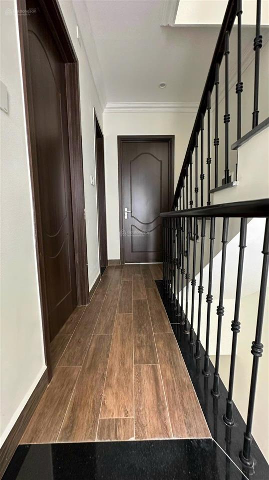 Cho thuê bt 5pn + 5wc tại vinhomes ocean park 2, 12 triệu bao phí dịch vụ, 68m², view đẹp hot!
