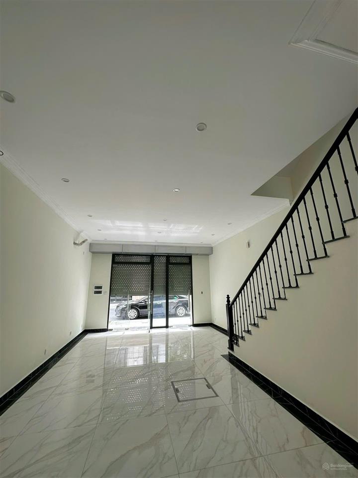 Cho thuê bt 5pn + 5wc tại vinhomes ocean park 2, 12 triệu bao phí dịch vụ, 68m², view đẹp hot!