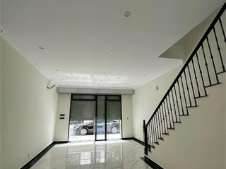 Cho thuê bt 5pn + 5wc tại vinhomes ocean park 2, 12 triệu bao phí dịch vụ , 68m2, view đẹp hot!