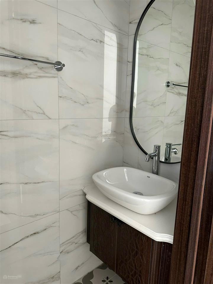 Cho thuê bt 5pn + 5wc tại vinhomes ocean park 2, 12 triệu bao phí dịch vụ, 68m², view đẹp hot!