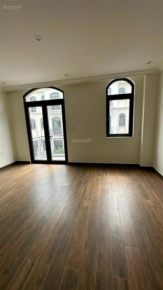 Cho thuê bt 5pn + 5wc tại vinhomes ocean park 2, 12 triệu bao phí dịch vụ, 68m², view đẹp hot!