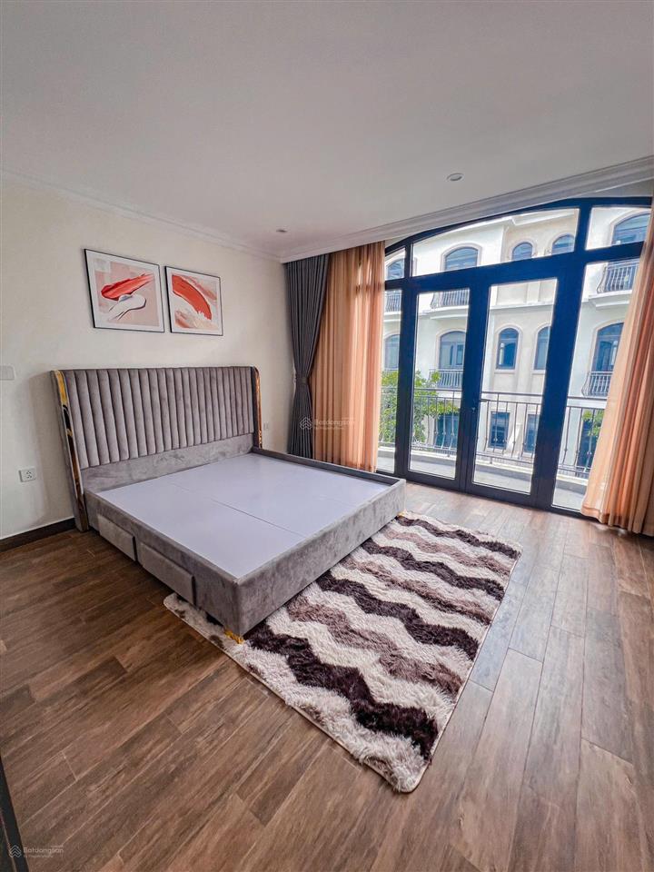 Cho thuê shophouse 4pn, 4wc, 55m2 ở vinhomes ocean park 2, giá tốt, hưng yên