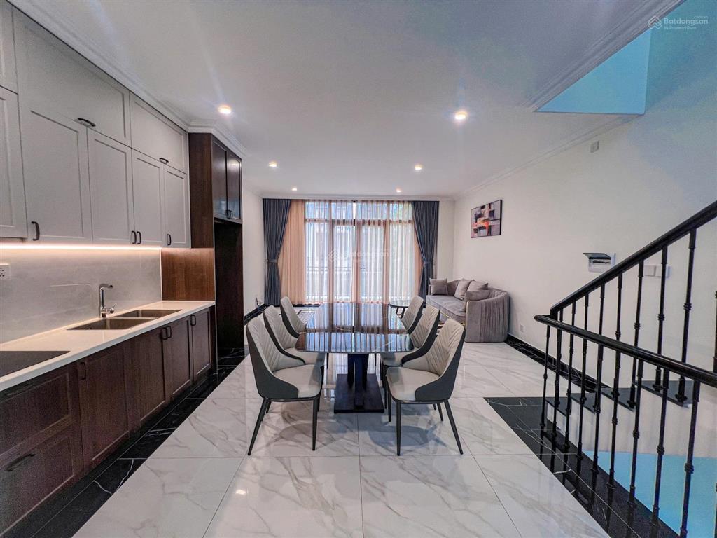 Cho thuê shophouse 4pn, 4wc, 55m2 ở vinhomes ocean park 2, giá tốt, hưng yên