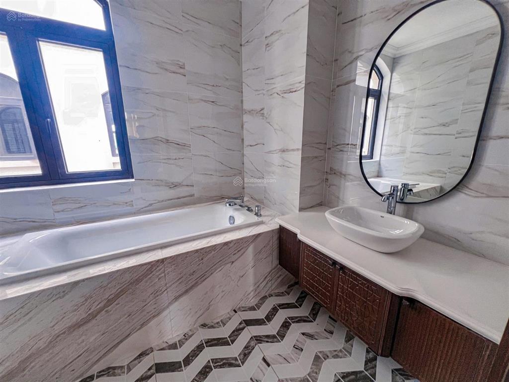 Cho thuê shophouse 4pn, 4wc, 55m2 ở vinhomes ocean park 2, giá tốt, hưng yên