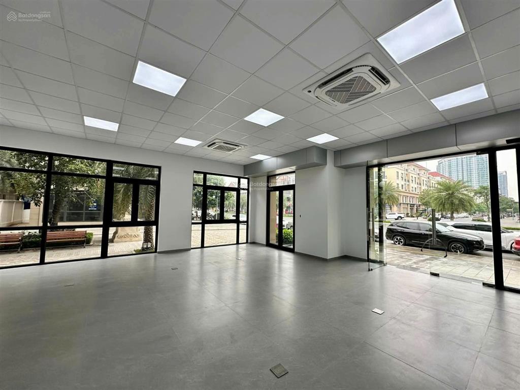 Cho thuê đlsh đương lớn 52m , 50 triệu vnd, 150m2, hoàn thiện 5 tầng có thang máy