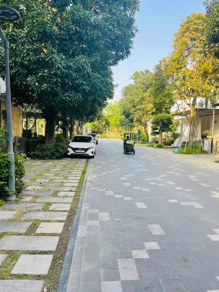Bán bt tại ecopark grand  the island, 70 tỷ, 270m2, 4pn, 4wc, 3 tầng