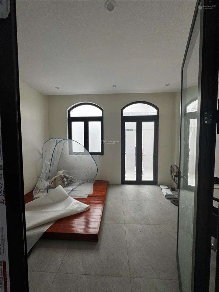 Cho thuê gấp bt 63m2 ở vinhomes ocean park 2, 10 triệu, 6pn, 6wc