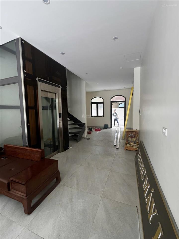 Cho thuê gấp bt 63m2 ở vinhomes ocean park 2, 10 triệu, 6pn, 6wc
