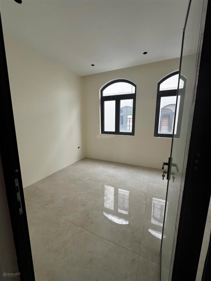 Cho thuê gấp bt 63m2 ở vinhomes ocean park 2, 10 triệu, 6pn, 6wc