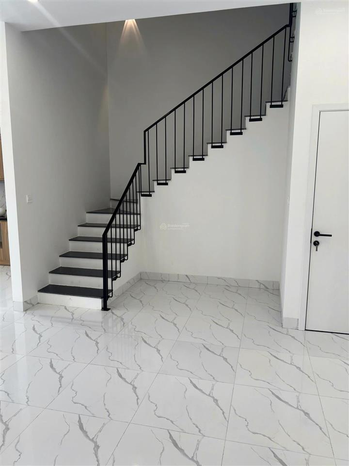 Cho thuê bt 3pn, 18 triệu bao phí, 126m2 ở vinhomes ocean park 2, đường cọ xanh, xã long hưng