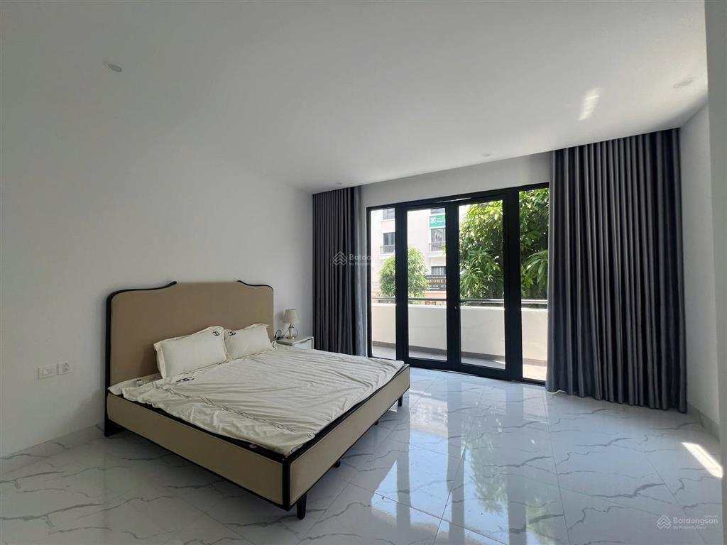 Cho thuê bt 3pn, 18 triệu bao phí, 126m2 ở vinhomes ocean park 2, đường cọ xanh, xã long hưng