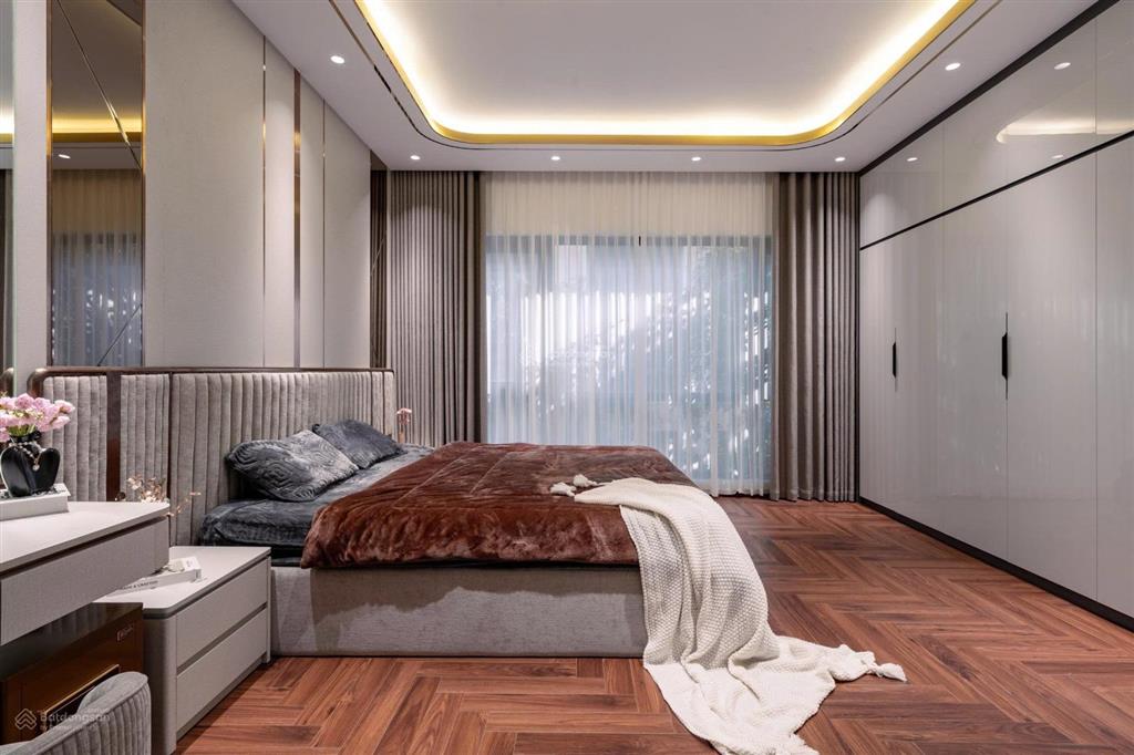 Bán s 80m2, 13.9 tỷ tại cọ xanh, park 2, văn giang, hưng yên, nội thất 5 tỷ có thang máy