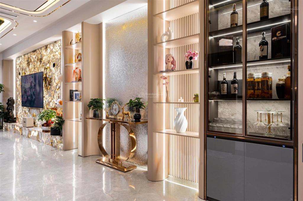 Bán s 80m2, 13.9 tỷ tại cọ xanh, park 2, văn giang, hưng yên, nội thất 5 tỷ có thang máy