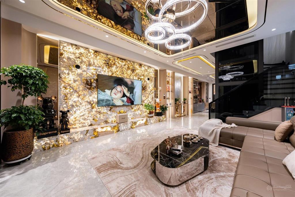 Bán s 80m2, 13.9 tỷ tại cọ xanh, park 2, văn giang, hưng yên, nội thất 5 tỷ có thang máy