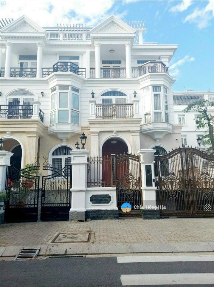 Biệt thự góc 2 mt garden hills ngay emart phan văn trị, p5, q. gv đã hoàn thiện dt 12x20m giá 39 tỷ