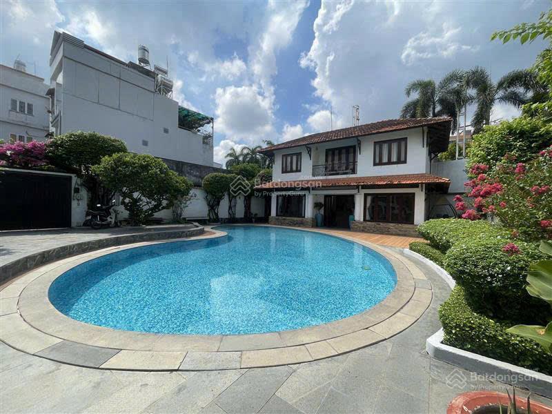 Bán nhà có hồ bơi diện tích khủng ngay dương quảng hàm gò vấp, giá chỉ 28 tỷ, dtcn 300m2
