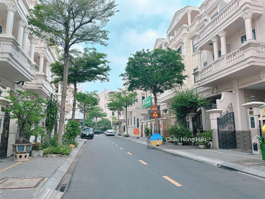 Bán gấp biệt thự cityland park hills  phan văn trị, p10, dt 10x20m 4 lầu đã hoàn thiện giá 45 tỷ