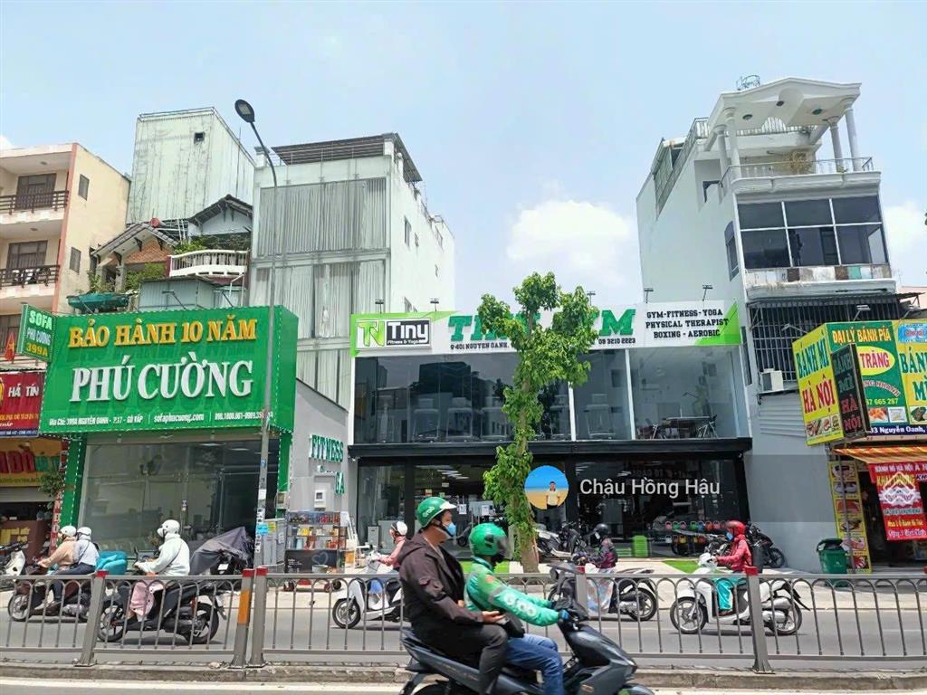 Bán nhà mặt tiền nguyễn văn nghi  gò vấp ngay trường đh công nghiệp dt 8x27m, giá 38,5 tỷ