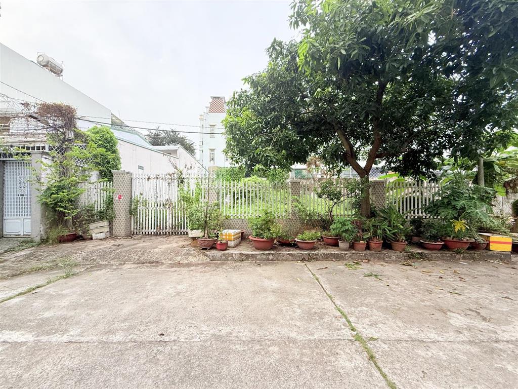 Khuôn đất đẹp khu bên sông ngang 13.8m ngay gigamall phạm văn đồng xây biệt thự sân vườn