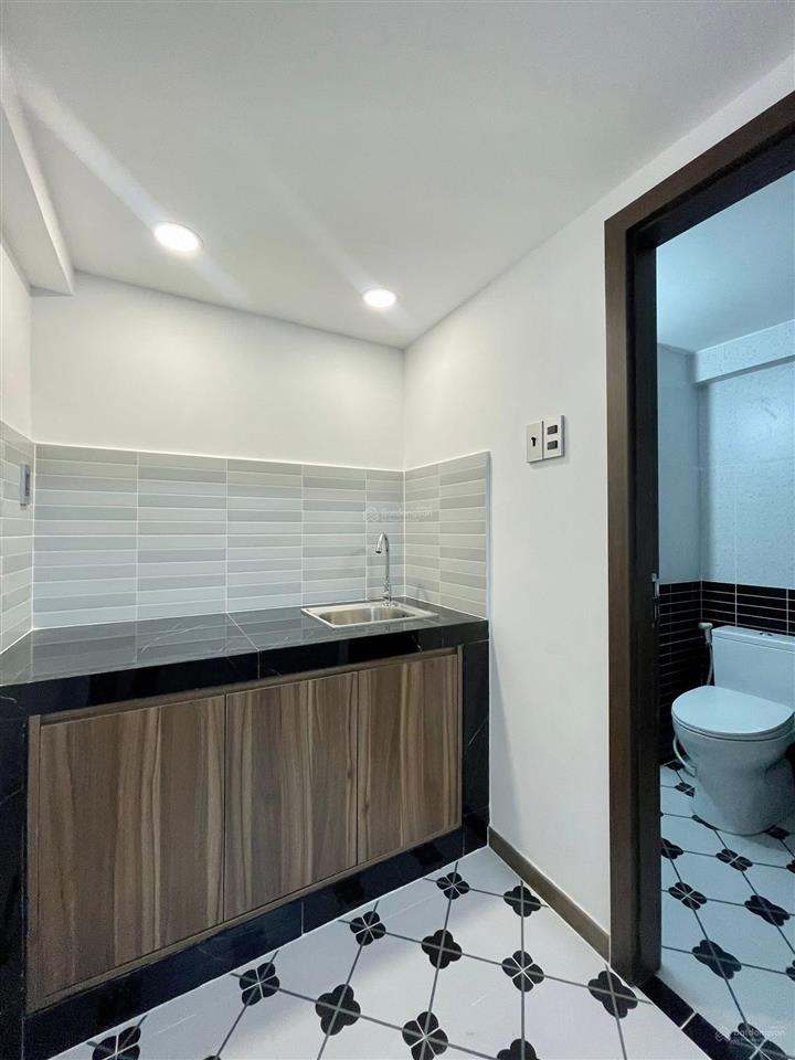 Phòng trọ có gác sạch sẽ an ninh mới tinh ngay hoàng hoa thám