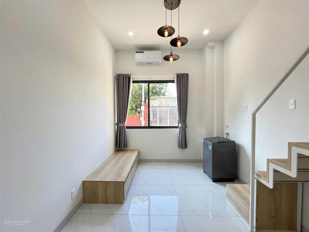 Duplex mới tinh cho sinh viên đại học văn hiến có máy lạnh tủ lạnh nệm full nội thất gần vhu