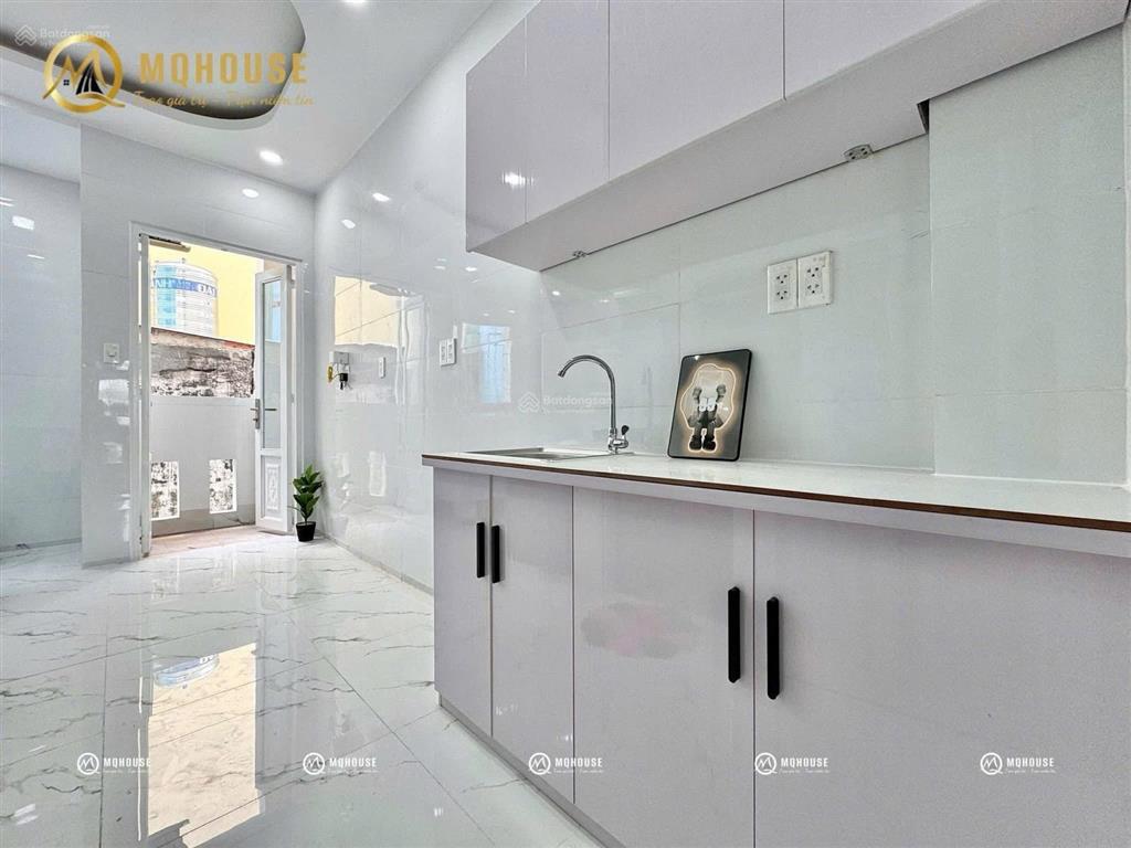 Căn hộ studio ban công full nội thất máy giặt riêng ngay thoại ngọc hầu gần âu cơ