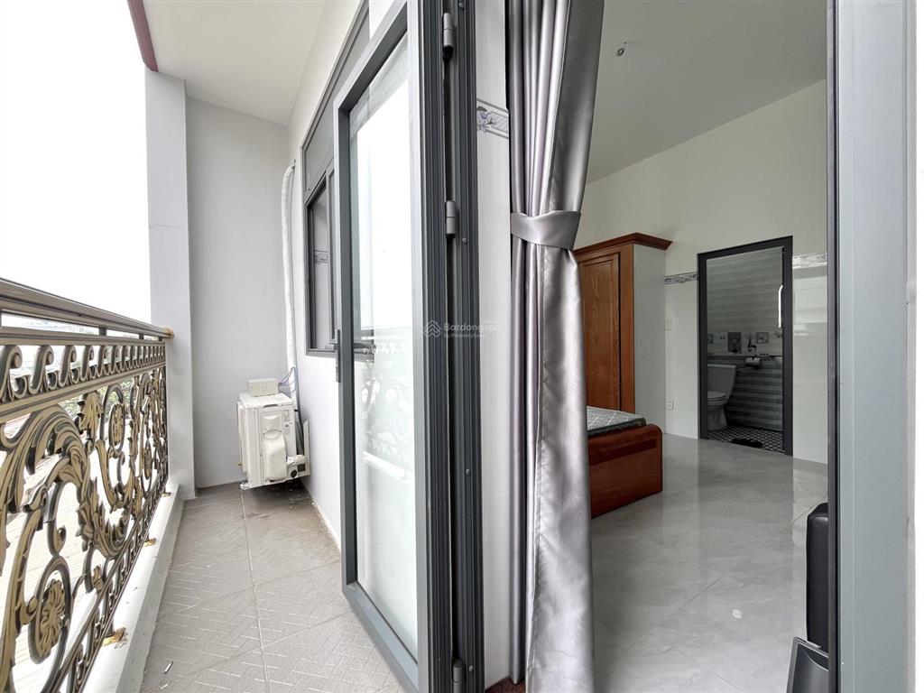 Căn hộ ban công full nội thất mới xây sạch sẽ an ninh ngay tân hòa đông
