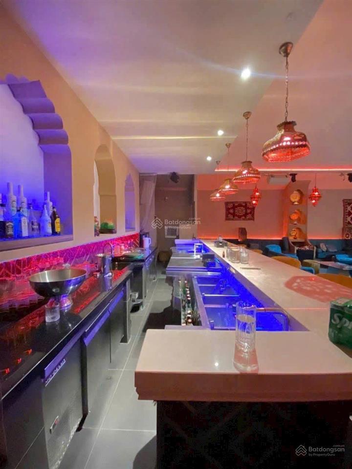 Nhà siêu sang đẹp mặt tiền 94 96 đường cô bắc gần trần hưng đạo quận 1.