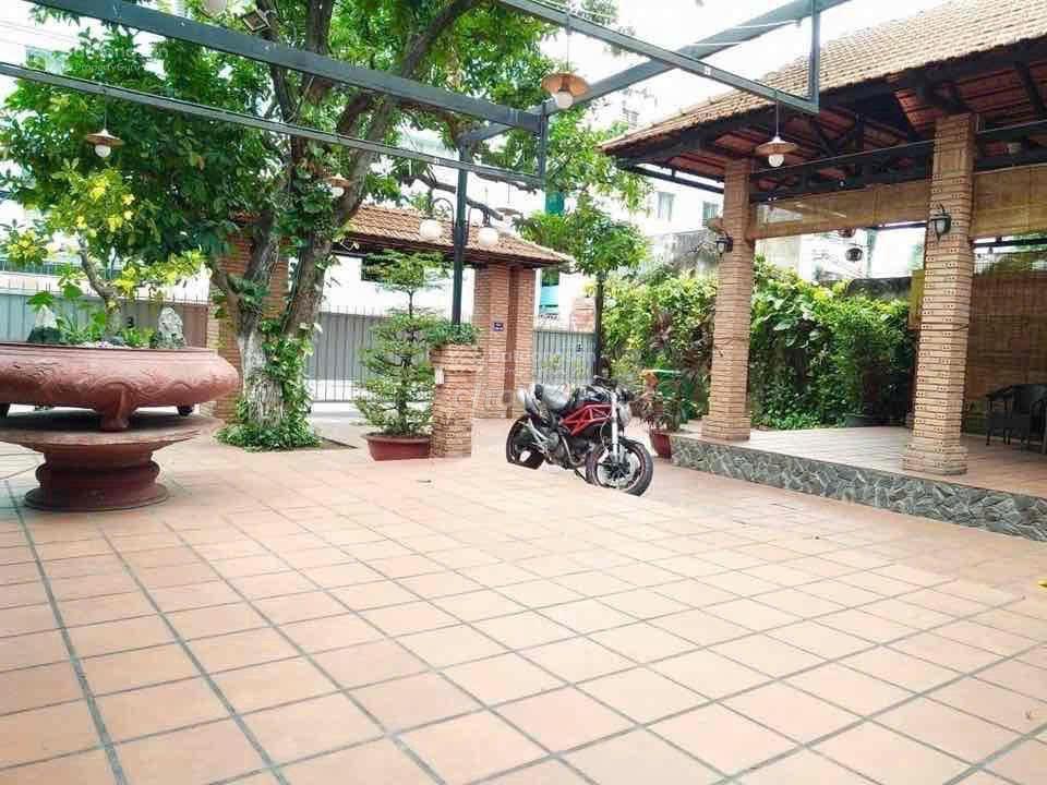 Gấp! nhà chính chủ mặt tiền đường nguyễn trọng tuyển quận tân bình