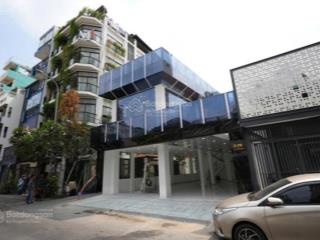 Góc 2 mặt tiền thạch thị thanh  phường tân định, q1