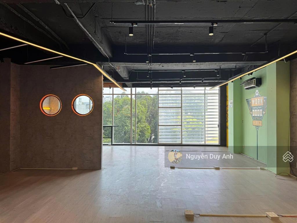 Siêu vip! siêu hot! nhà mặt tiền đường lê thị riêng ngay vòng xoay quận 1