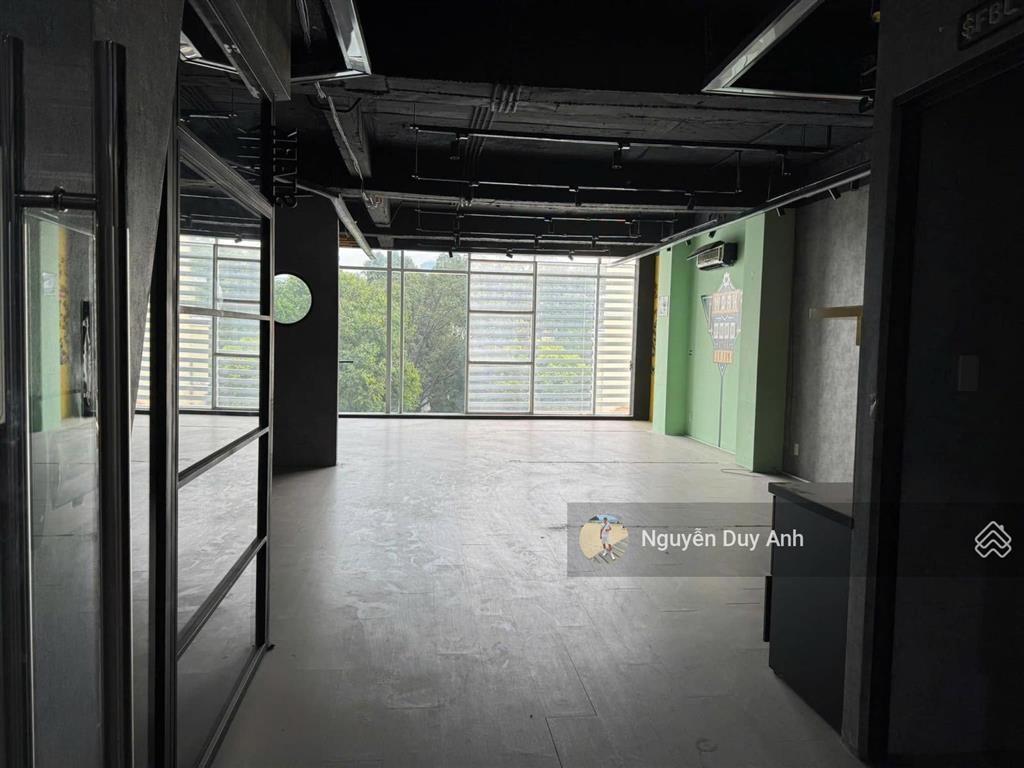 Siêu vip! siêu hot! nhà mặt tiền đường lê thị riêng ngay vòng xoay quận 1