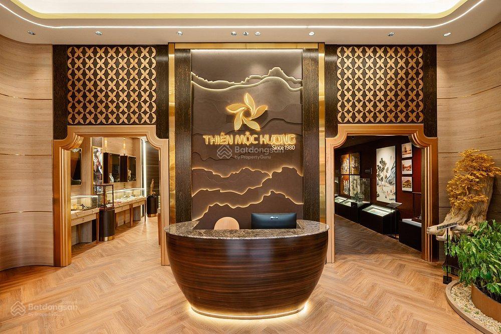 Gấp! siêu đẹp! cho thuê nhà mặt tiền đường nguyễn khắc nhu gần trần hưng đạo quận 1