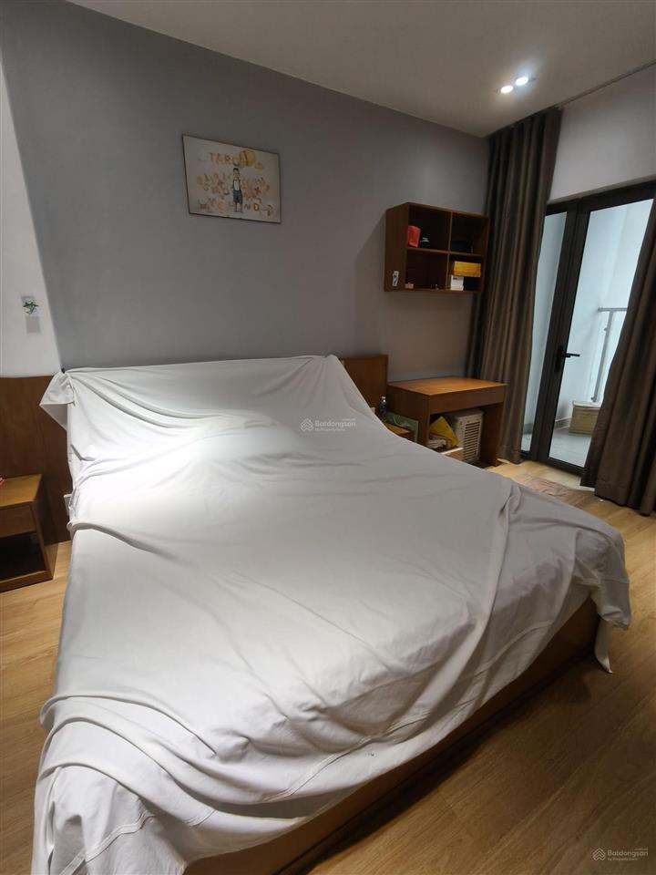 Chuyên bán chcc kingston residence 2pn.  em 0934 977 *** call/zalo