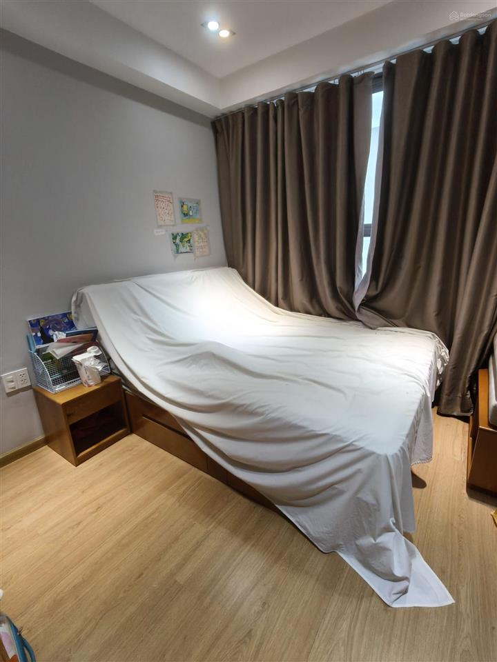 Chuyên bán chcc kingston residence 2pn.  em 0934 977 *** call/zalo