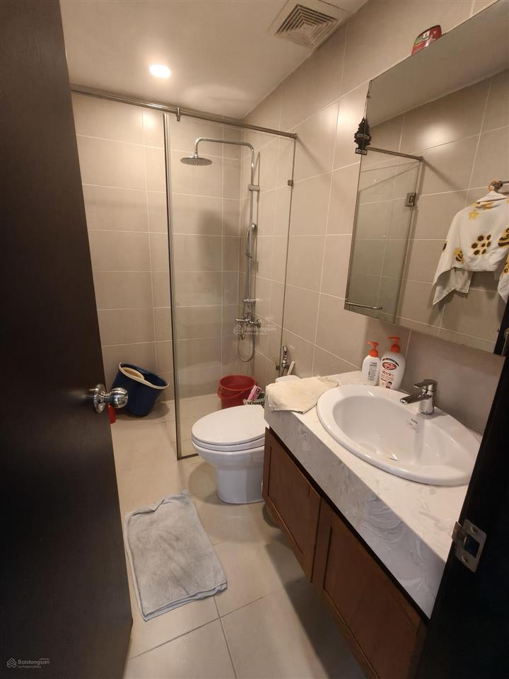 Chuyên bán chcc kingston residence 2pn.  em 0934 977 *** call/zalo