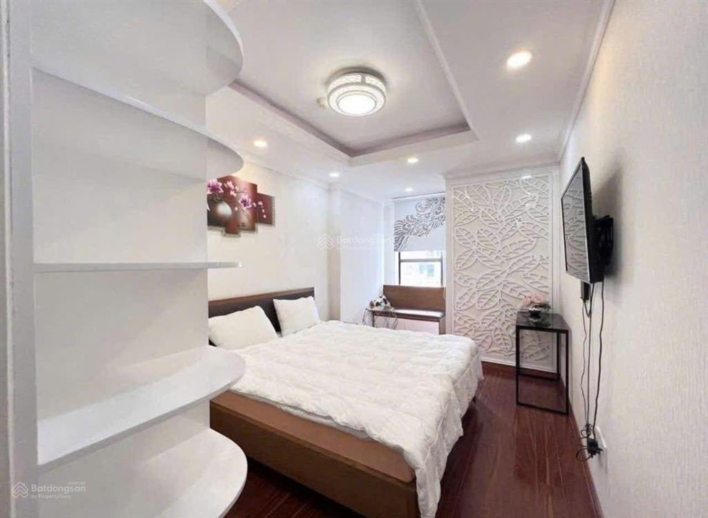 Cần cho thuê officetel tại cc orchard garden,  em chốt nhanh 0934 977 ***