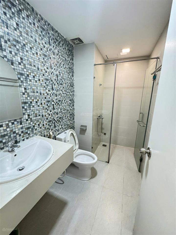 Chuyên bán oficetel tại sân bay và chcc garden gate.  em 0934 977 *** call/zalo