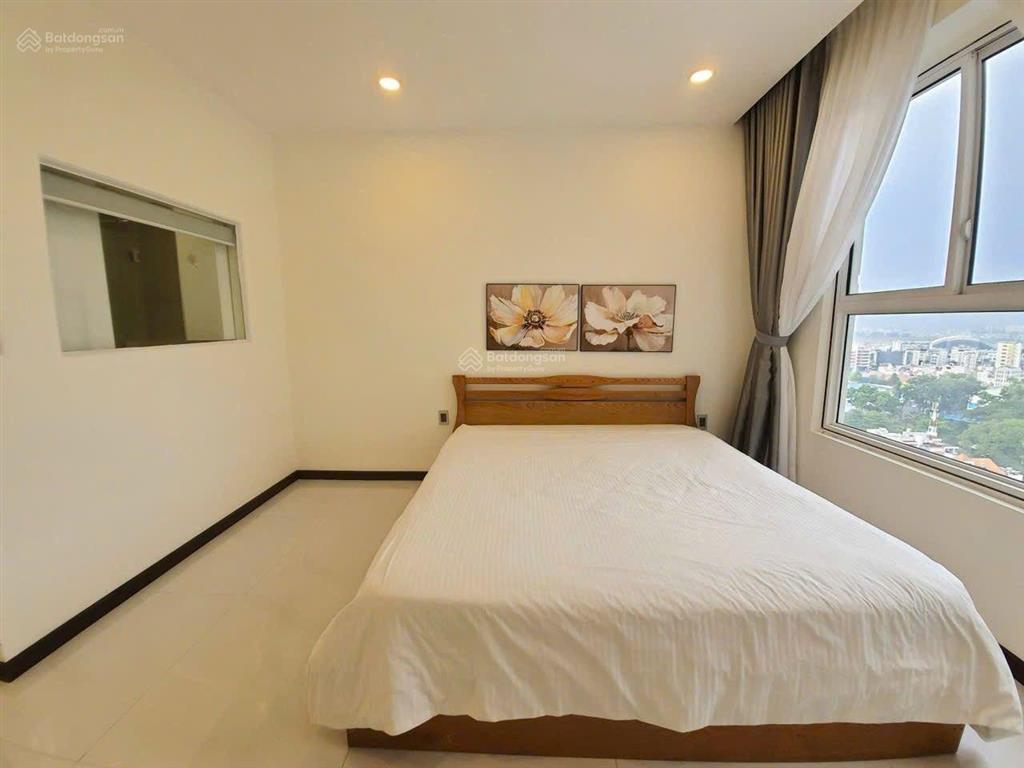 Chuyên bán oficetel tại sân bay và chcc garden gate.  em 0934 977 *** call/zalo