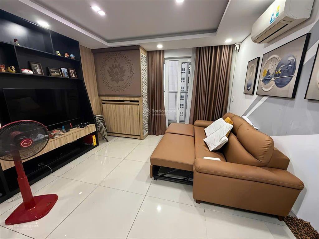 Giá siêu tốt, cần cho thuê căn 3pn tại căn hộ chung cư sky center.  em 0934 977 ***